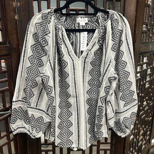 Velvet by Graham & Spencer Long Sleeve Top